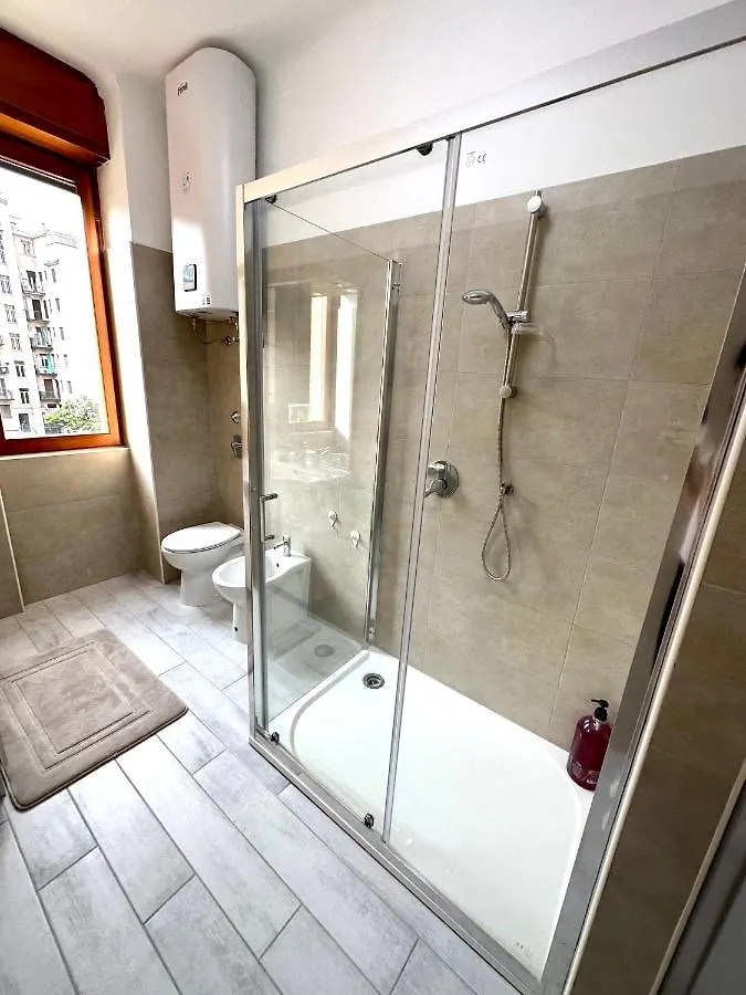 ベッド・アンド・ブレックファスト Marghespace Zona Stazione Centrale Appartamento Con Letto Matrimoniale E Bagno ミラノ